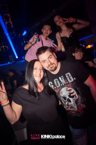 loveshotxkinki-138