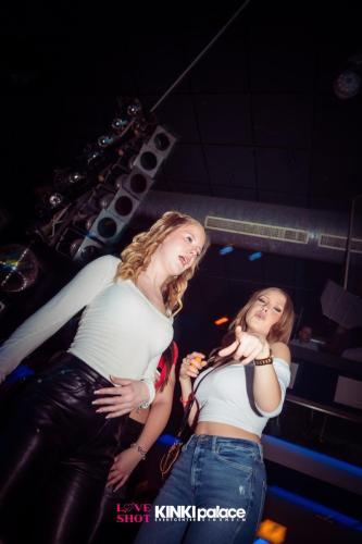 loveshotxkinki-151