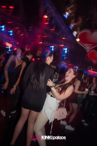loveshotxkinki-21